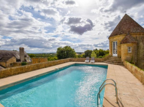 Gorgeous manor in the Auvergne with private swimming pool